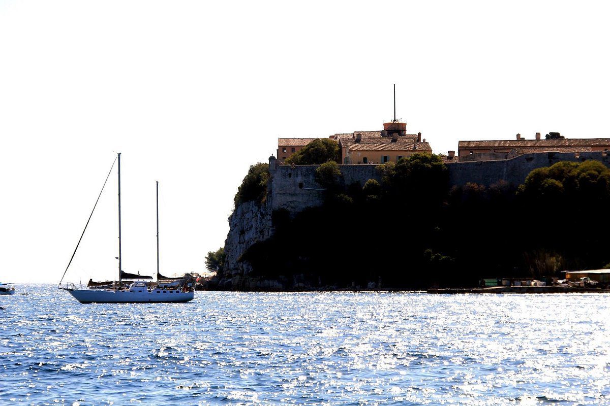 Discover Île SainteMarguerite with HSE Platform